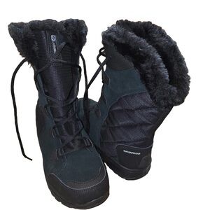 Columbia Women's Black and Gray Winter Boots
